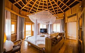 Le Champ Tú Lệ Resort